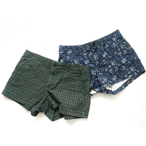 Gap Ladies Size 2 Summer Shorts Bundle 2000's Vintage Styles Preppy 1990's